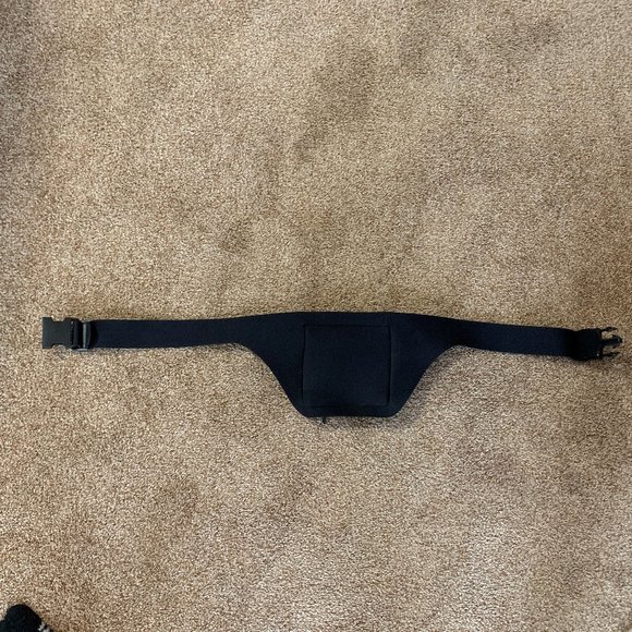 Case Logic Fanny Pack For Portable Cd Player - Picture 2 of 4